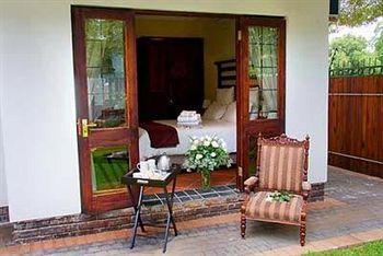 A White Rose Guest House Bloemfontein Exterior foto